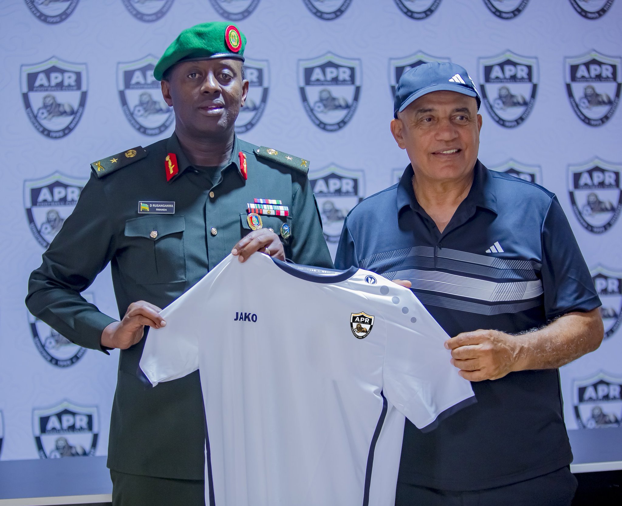 APR FC yatangaje umunya-Maroc Taleb Abderrahim nk’umutoza wayo mu gihe cy’Imyaka 2 iri imbere ishobora kongerwa