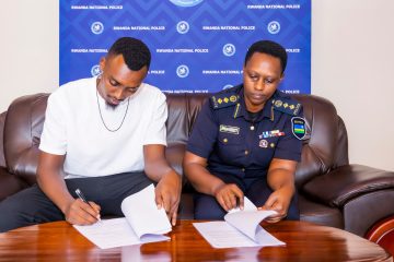 Niyonkuru Gloire wari muri Gisagara VC na Angiro Gideon wakiniraga  REG VC berekeje muri Police Volleyball Club