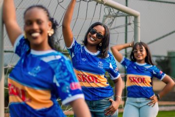 AMAFOTO – Ikipe ya Rayon Sports yamuritse imyambaro mishya izakoresha mu mwaka utaha w’imikino wa 2025-2026