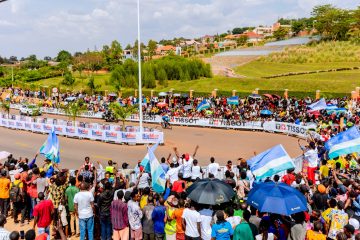 Guverinoma y’u Rwanda irashimira abakinnyi n’abafana b’amasiganwa y’Isi y’Amagare 2025 ari kubera i Kigali bwambere ku mugabane wa Afurika