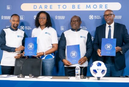 Rwanda Premier League yasinyanye na Banki ya Kigali amasezerano yo kwitirirwa shampiyona y’u Rwanda mu gihe cy’imyaka 5 n’igice, afite agaciro k’arenga miliyari Eshatu z’amafaranga y’u Rwanda