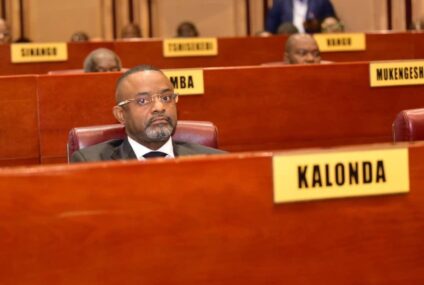 Salomon Kalonda yatangaje ko Tshisekedi ashaka kugundira ubutegetsi, yifashishije kamarampaka