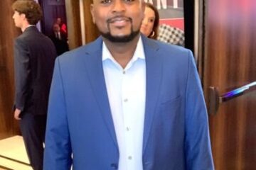 Bombori bombori muri RNC: Serge Ndayizeye nawe yeretswe umuryango Bombori bombori muri RNC: Serge Ndayizeye nawe yeretswe umuryango