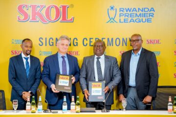 AMAFOTO – Rwanda Premier League yasinyanye amasezerano y’imyaka itatu na Skol afite agaciro ka miliyari 1 Frw ku mwaka