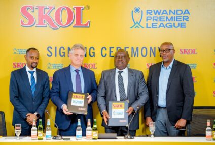 AMAFOTO – Rwanda Premier League yasinyanye amasezerano y’imyaka itatu na Skol afite agaciro ka miliyari 1 Frw ku mwaka