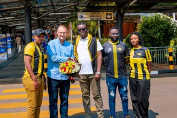 AMAFOTO – Umutoza wa Mukura VS, Tomáš Trucha, yageze mu Rwanda aho aje gutangira akazi