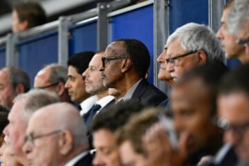 Perezida Kagame yakurikiye umukino wa UEFA Super Cup wahuje amakipe ya PSG na Aston Villa yamamaza u Rwanda Perezida Kagame yakurikiye umukino wa UEFA Super Cup wahuje amakipe ya PSG na Aston Villa yamamaza u Rwanda