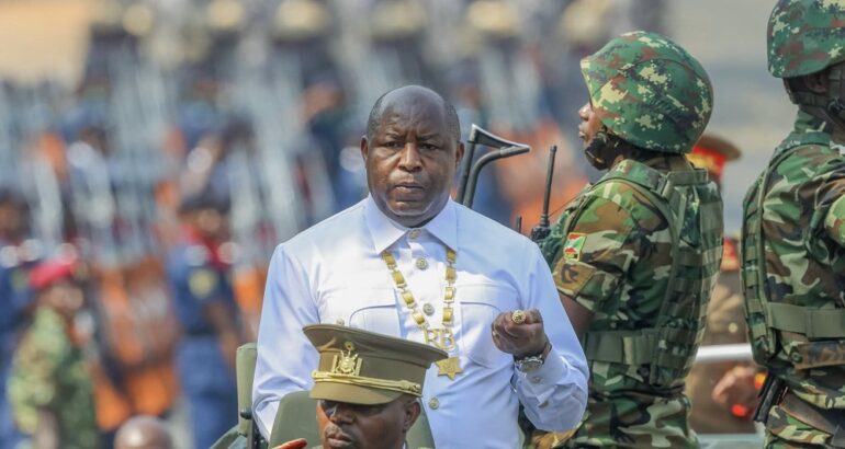 Ndayishimiye arajwe ishinga no kongera Interahamwe ze kugirango Amaronko ya Kongo yiyongere